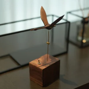 主图1 Vintage Wooden Flying Bird Automaton