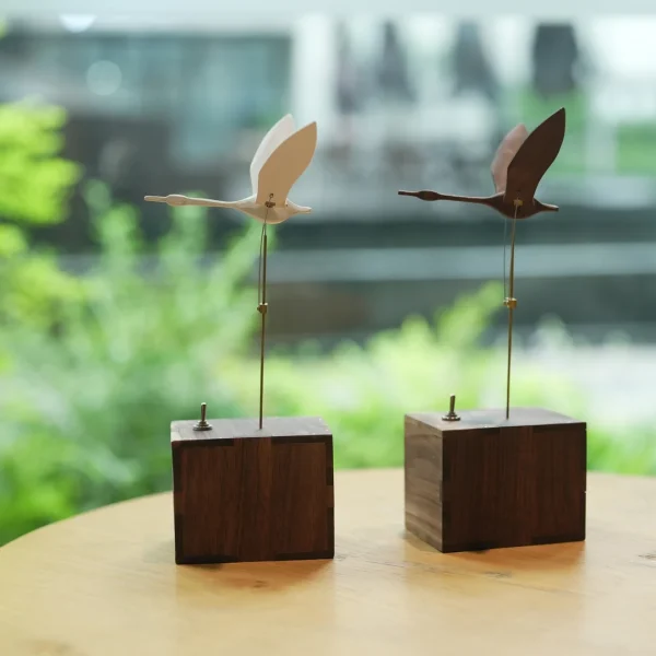 主图2 Moving Flying Crane Wooden Automaton