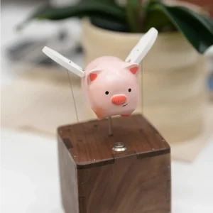 主图3 Whimsical Flying Pig Automaton