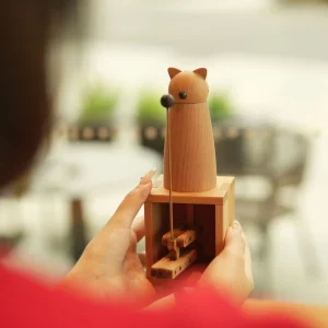 主图3 Cute Interactive Wooden Cat Automaton